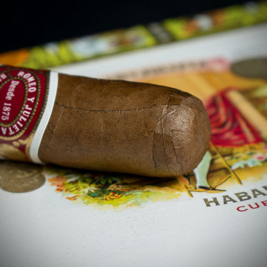 Romeo y Julieta Petit Coronas - Box of 25 Cuban Cigars