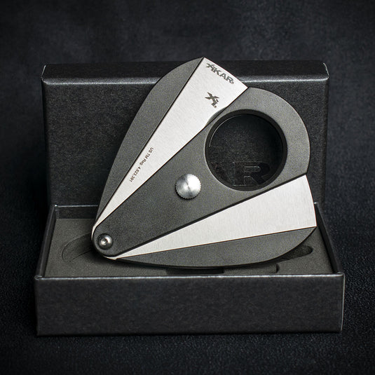 Xikar Xi80 Double Blade Cigar Cutter – Black