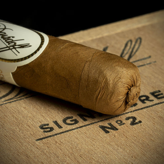 Box of 25 - Davidoff Signature No. 2 Cigar