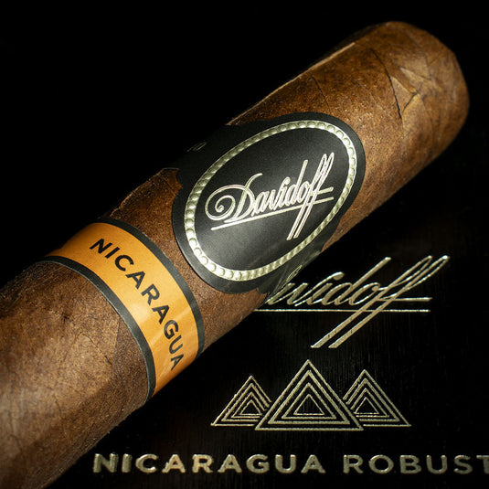 Box of 12 - Davidoff Nicaragua Robusto Cigars