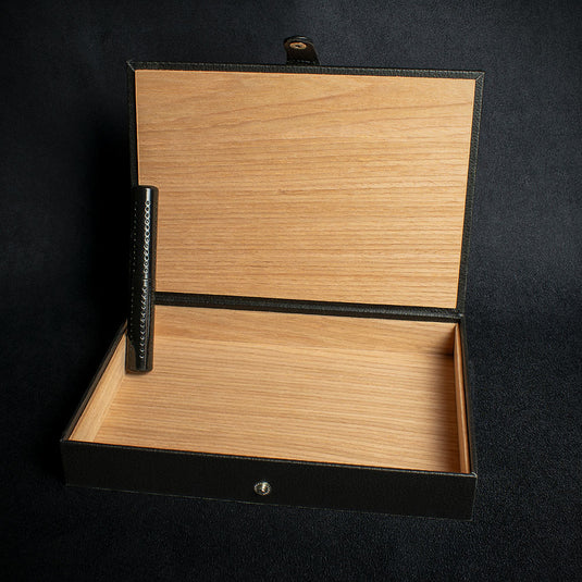 Passatore Humidor - Black Leatherette 8-10 Cigars