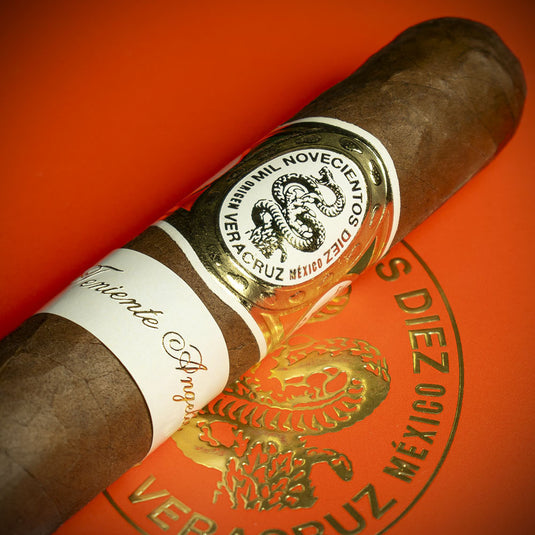 Box of 10 - Casa 1910 Soldadera Edition Teniente Angela Toro Cigars