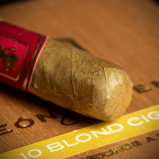 Leon Jimenes Petit Corona Blond (Vanilla) Cigar - Single