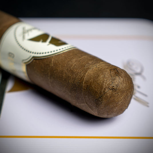 Single - Davidoff Winston Churchill The Raconteur Petit Panatela Cigar