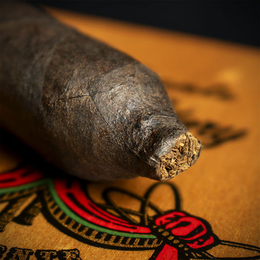 Arturo Fuente Hemingway Short Story Maduro Cigar - Single