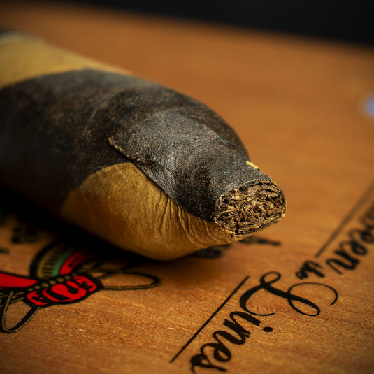 Single - Arturo Fuente Between The lines Perfecto Cigar