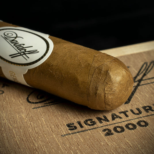 Box of 25 - Davidoff Signature 2000 Cigar