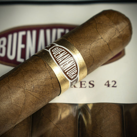 Curivari Buenaventura Picadores 42 Corona Cigar - Single