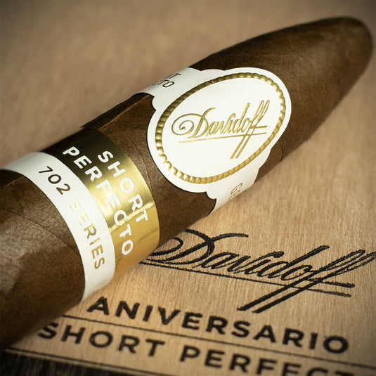 Davidoff 702 Series Aniversario Short Perfecto Cigar - Single