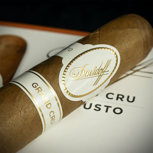 Davidoff Grand Cru Robusto Cigar - Single