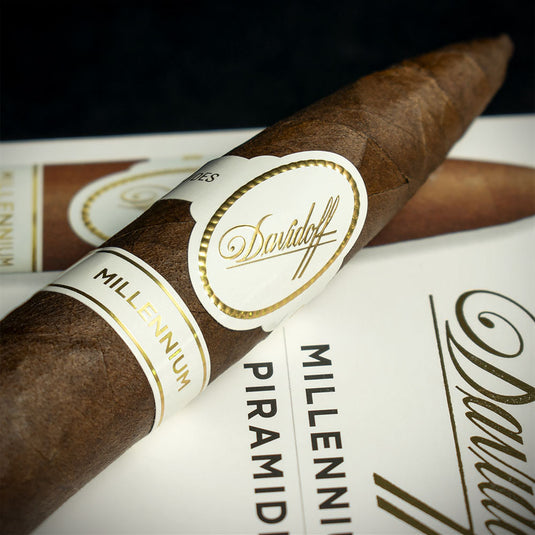Davidoff Millennium Piramides Cigar - Single