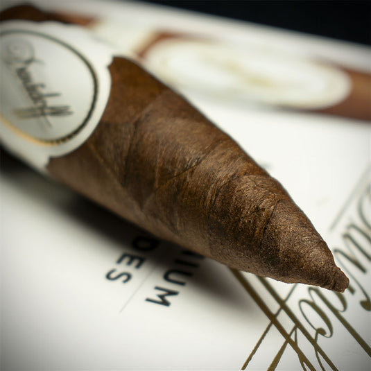 Davidoff Millennium Piramides Cigar - Single
