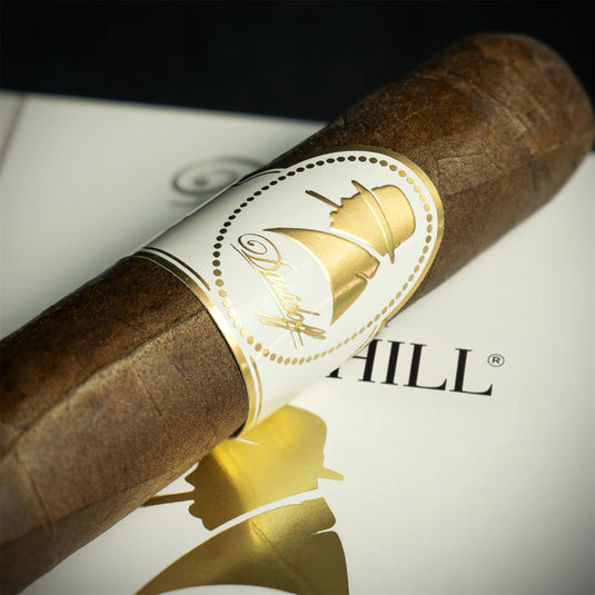Davidoff Winston Churchill Artist Petit Corona Cigar - Single