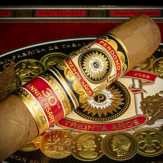 Box of 30 - Perdomo 30th Anniversary Connecticut Robusto Cigars