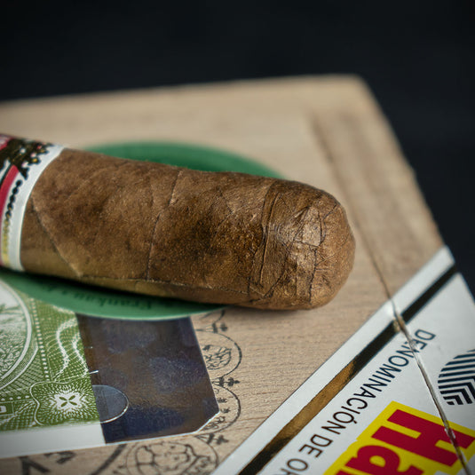 Hoyo de Monterrey Le Hoyo Du Maire Cuban Cigar