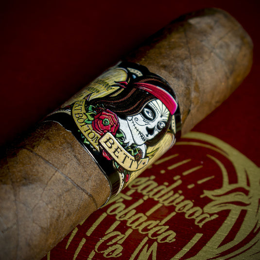 Drew Estate Deadwood Cigar Co Fat Bottom Betty Robusto