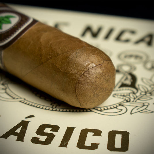 Joya de Nicaragua Clasico Toro Cigar - Single