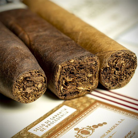 Joya De Nicaragua Obras Maestras Seleccion Especial Cigars Gift Box - Box of 5