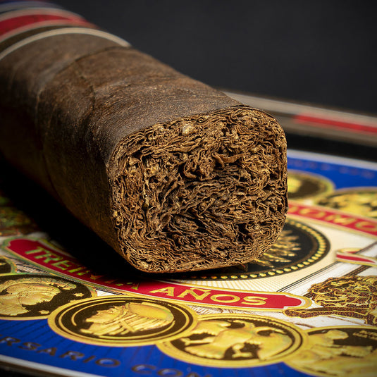 Perdomo 30th Anniversary Maduro Robusto Cigar - Single