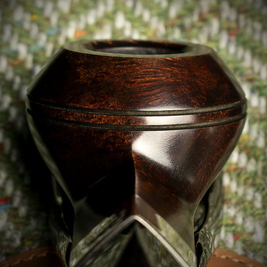 Peterson Of Dublin Pipe of the Year 2026 - Heritage Bulldog 955/1100