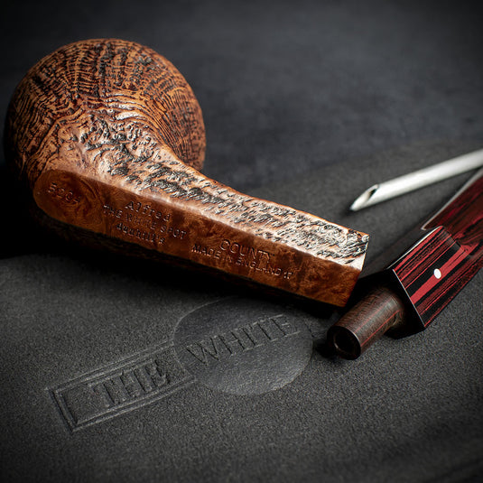 Alfred Dunhill County 5204 Bulldog - Group 5 White Spot Pipe