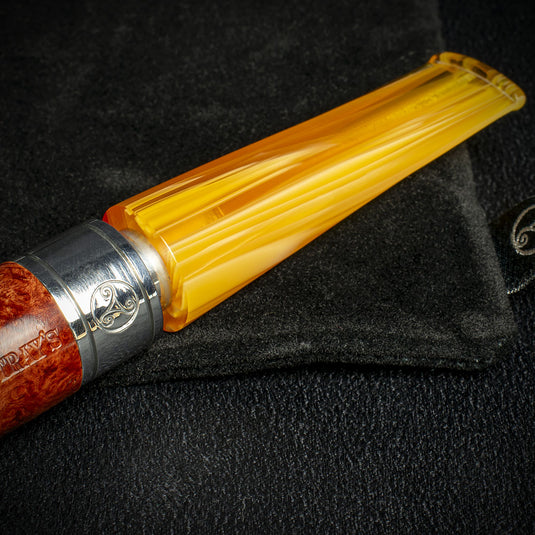 Rattray's Monarch Light 9mm Briar Smoking Pipe - Shape 18