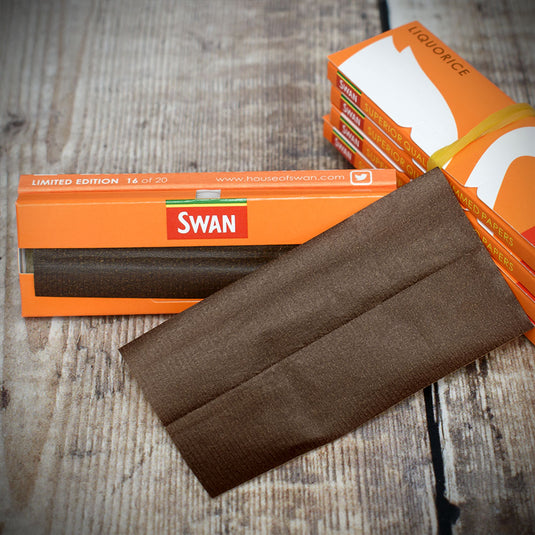 Swan Rolling Papers Regular Liquorice - Box of 50