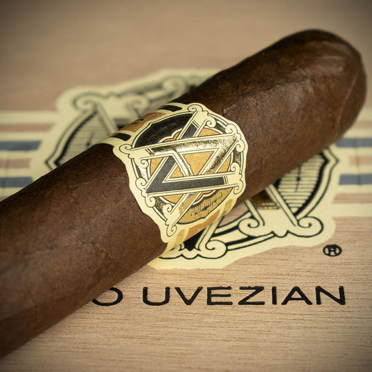 AVO Dominican Classic Robusto - Single
