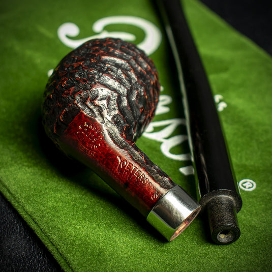 Peterson of Dublin Tavern Pipe - Belge Rusticated Fishtail