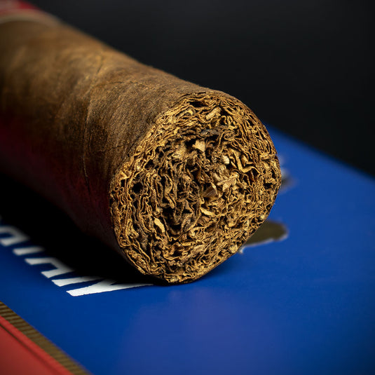 Charatan Nicaraguan Colorado Robusto Cigars - Box of 12