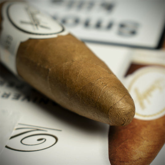 Davidoff Aniversario Series Short Perfecto Cigars - Pack of 4
