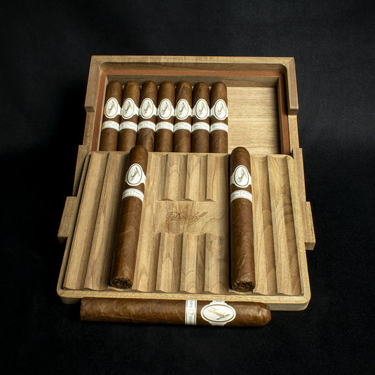 Box of` 10 - Davidoff Chef’s Edition 2025 Toro Cigars
