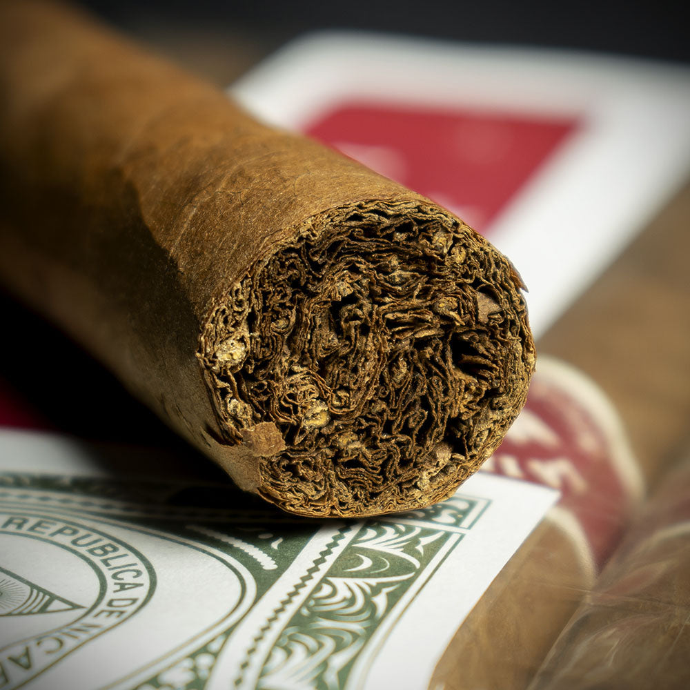 La Invicta Nicaraguan Petit Corona Cigar - Single - Smoke-King