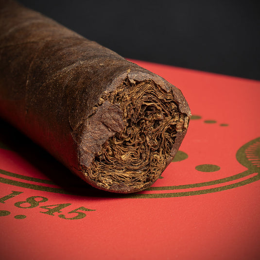 Box of 20 - HR Signature Line Nicaraguan Corona Cigars