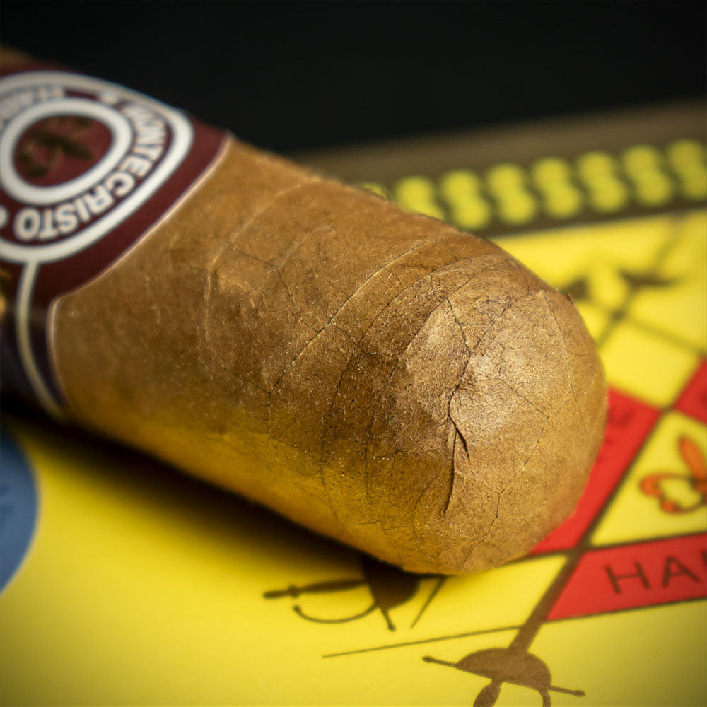 Montecristo Media Corona Cuban Cigar | Smoke-King