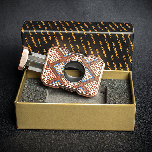 Honest "V" Cigar Cutter - Diamond 