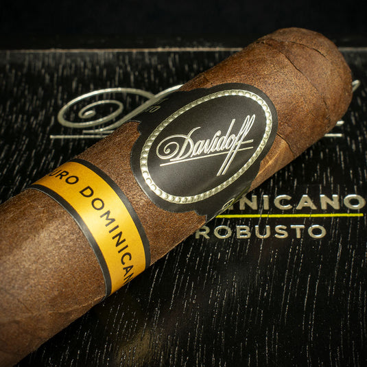 Box of 12 - Davidoff Puro Dominicano Short Robusto Cigars
