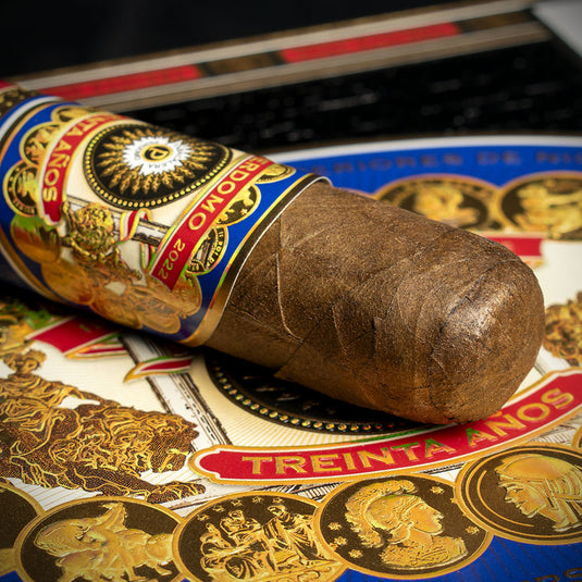 Perdomo 30th Anniversary Maduro Epicure Cigars - Box of 30