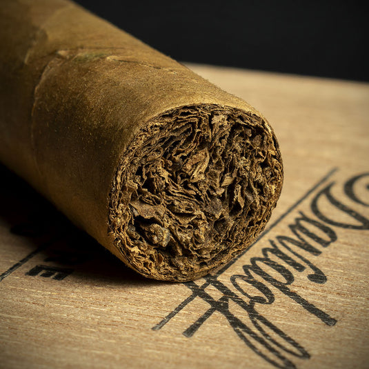  Box of 25 - Davidoff Signature 2000 Cigar