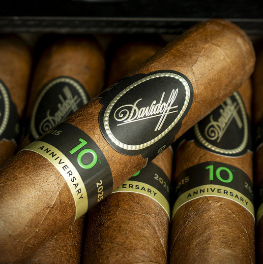 Single - Davidoff Escurio 10th Anniversary Limited Edition Gran Toro Cigar