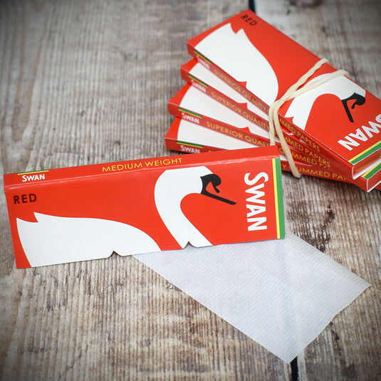 Swan Rolling Papers Regular Red - Box of 100