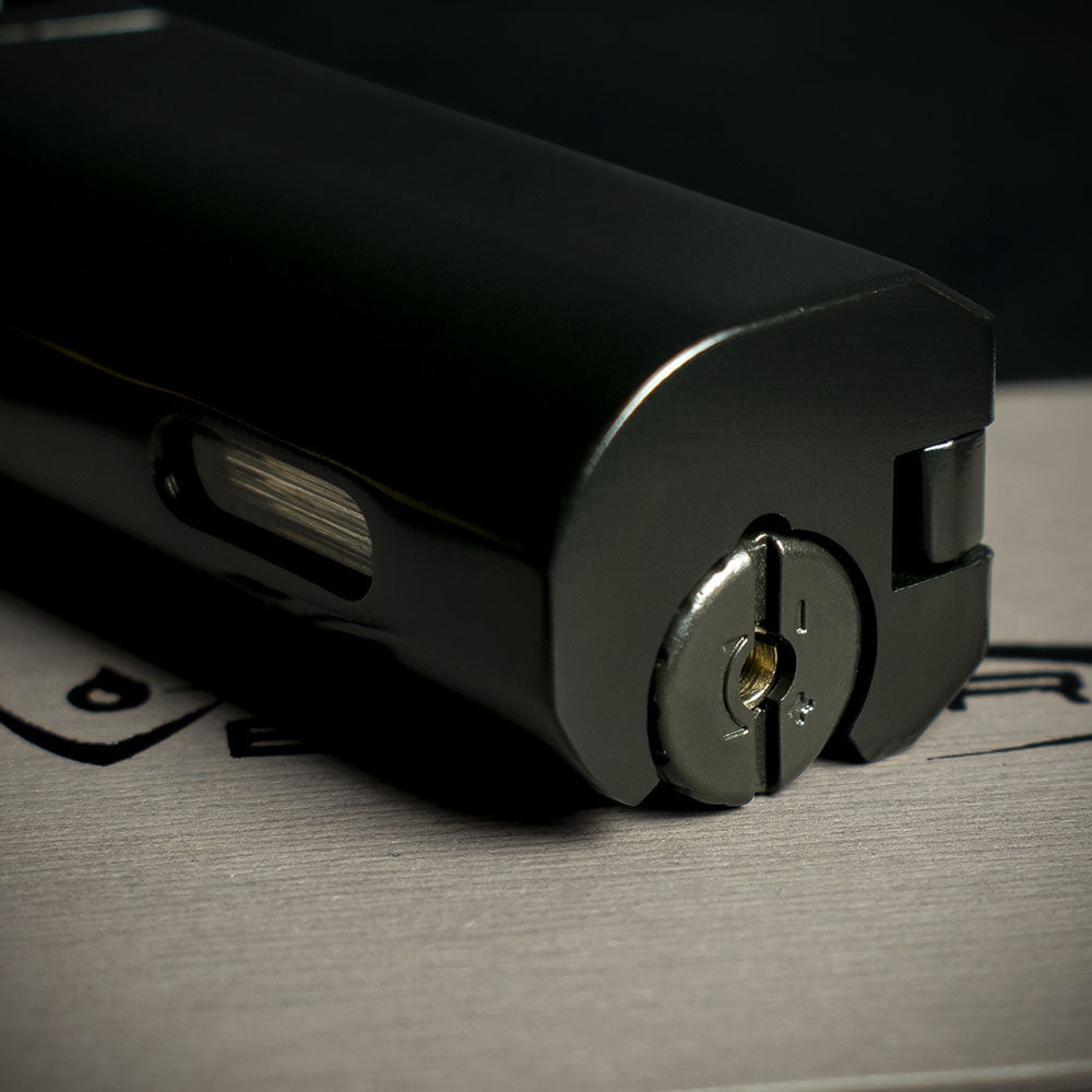 Vector Caliper Single Jet Flame Cigar Lighter With Punch Cutter - Blac